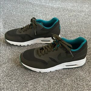 Nike Air Max Ultra Dark Olive Sneakers